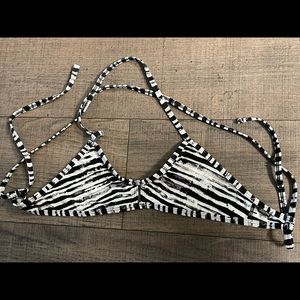 Zebra stripped Jolyn Vent Top